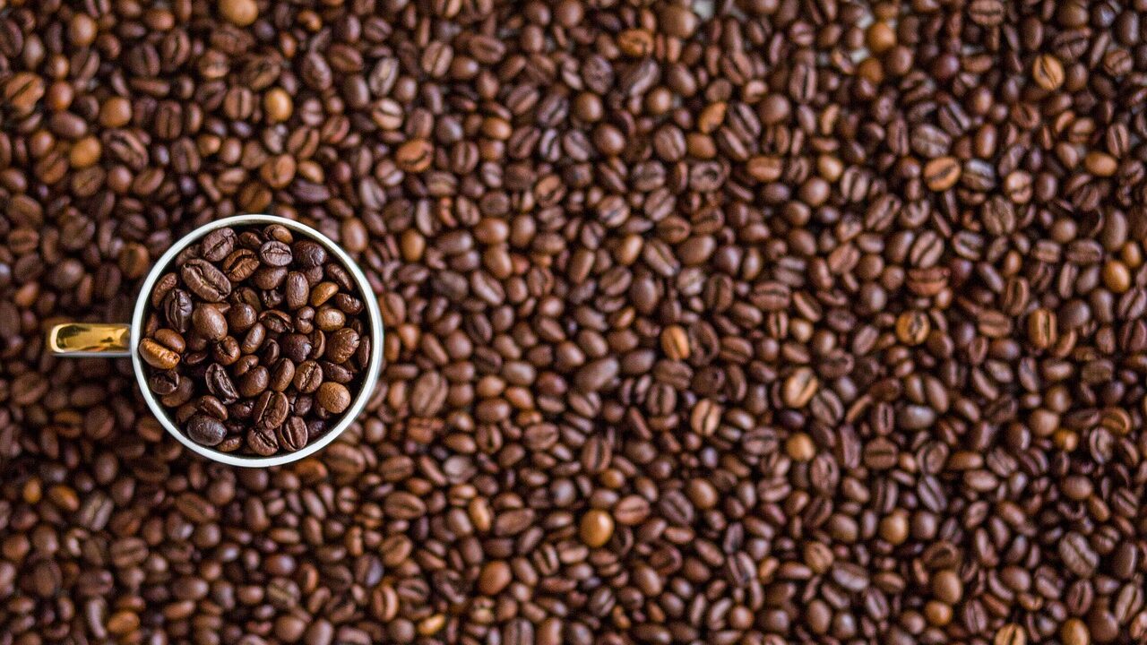 coffee, coffee beans, cup-1324126.jpg